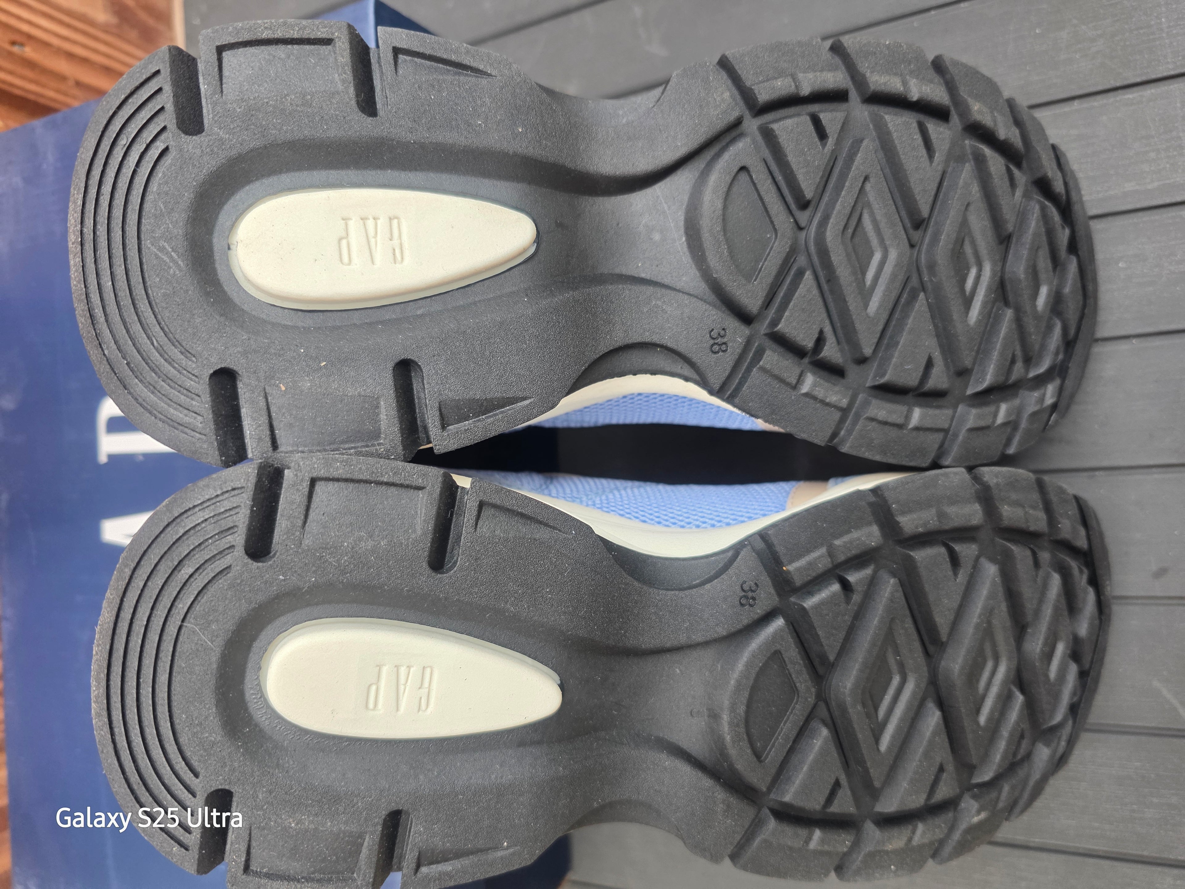 GAP Ladies Aurora Mesh Trainers - Size UK5 EU38