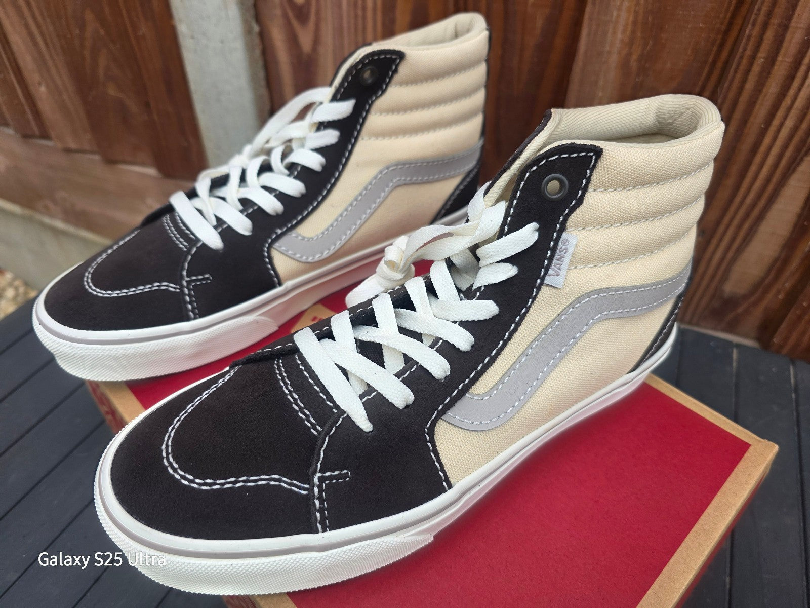 New Vans Filmore Ladies Hi Top Boots - Size UK6 EU 39