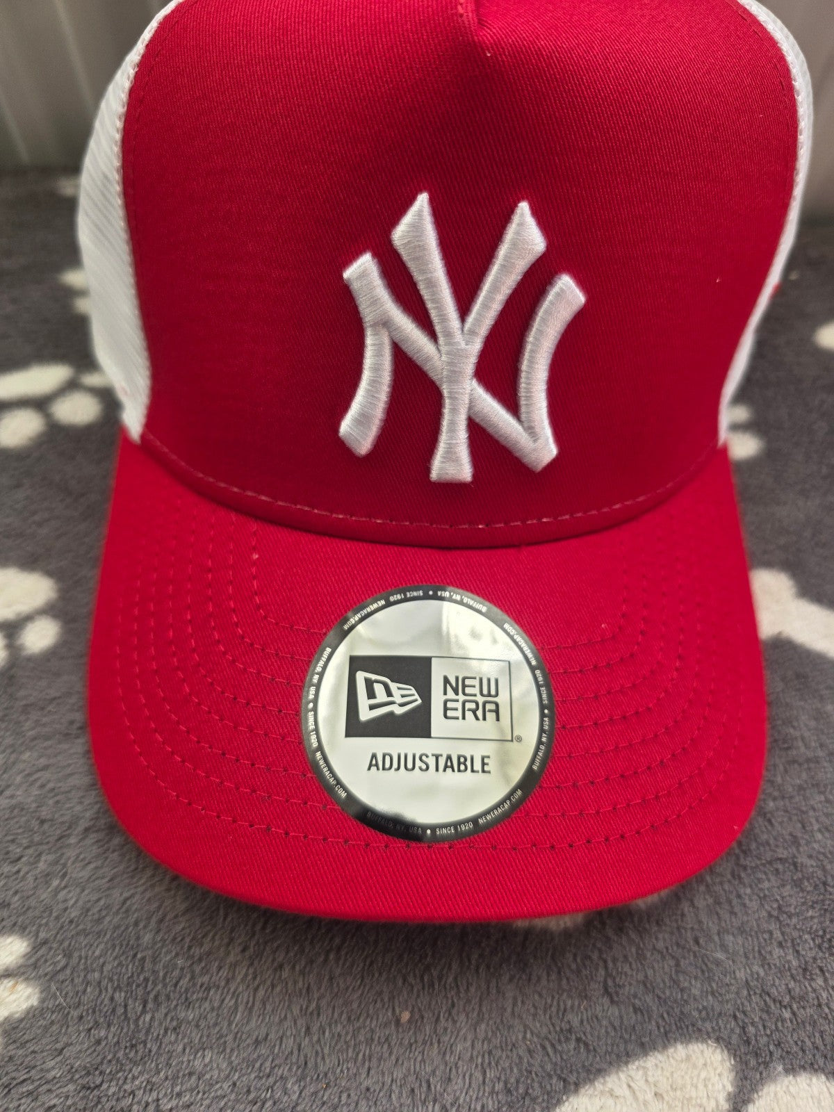 New Era Men's Snapback Trucker Cap ~ New York Yankees red/white
